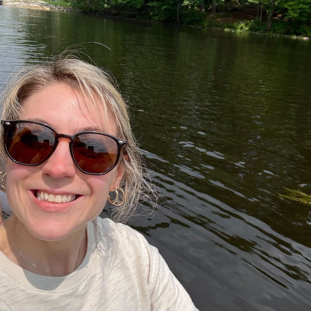 Meet your Posher, Desiree